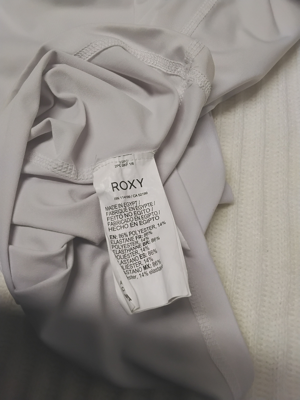 Roxy Women's White Rash Guard Top Size M - Picture 8 of 8